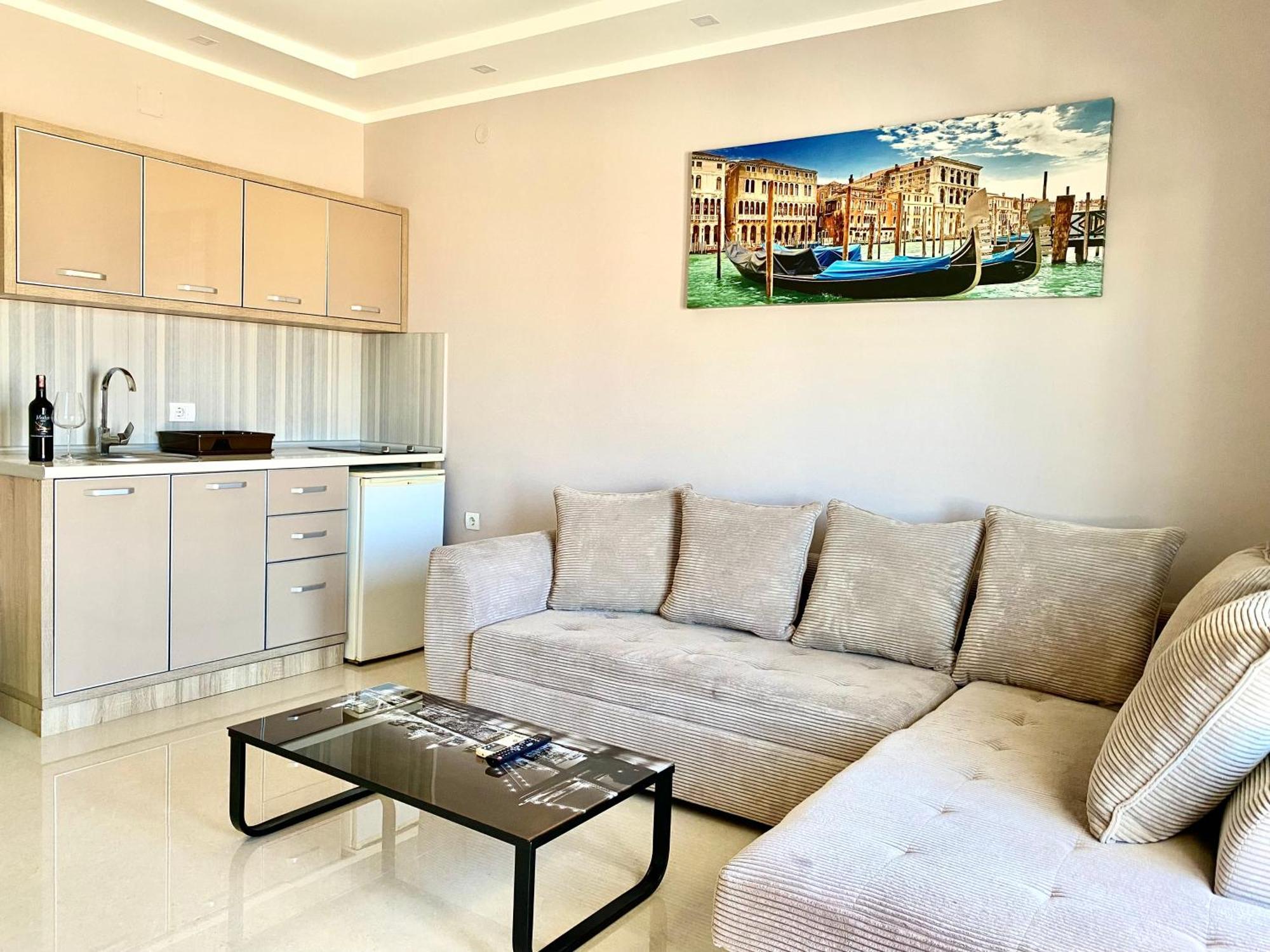 Fimi Apartments Ulcinj Bagian luar foto