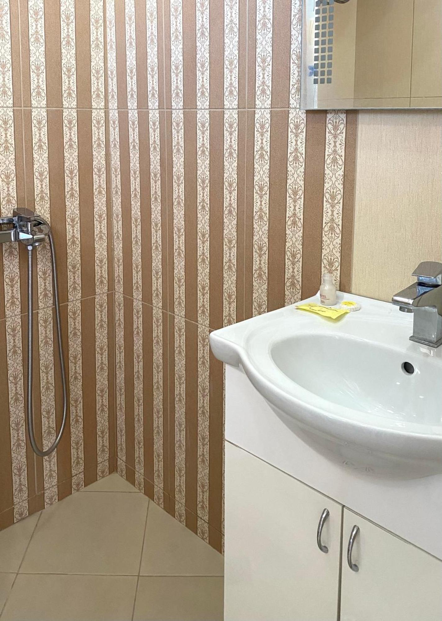 Fimi Apartments Ulcinj Bagian luar foto