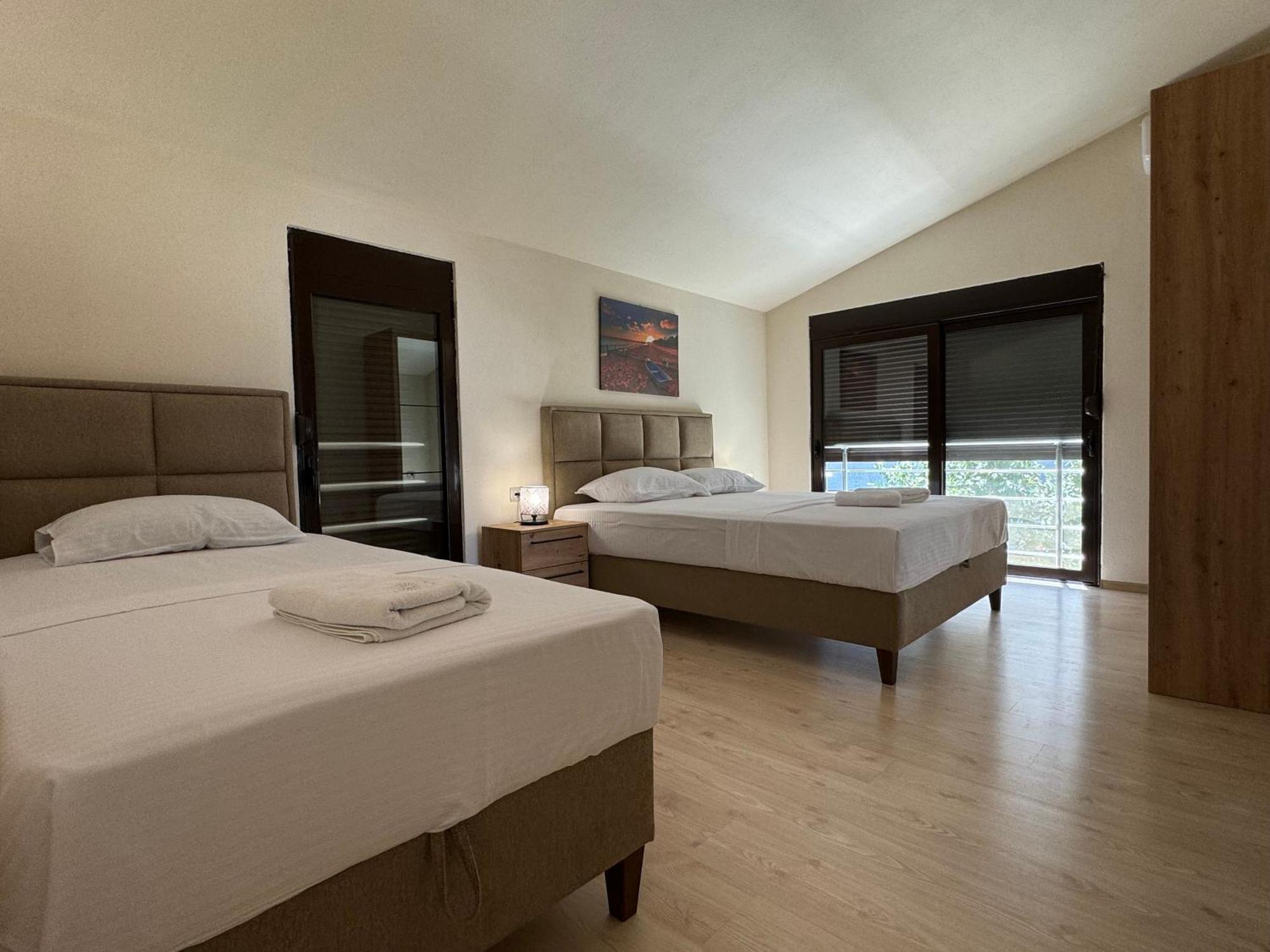 Fimi Apartments Ulcinj Bagian luar foto
